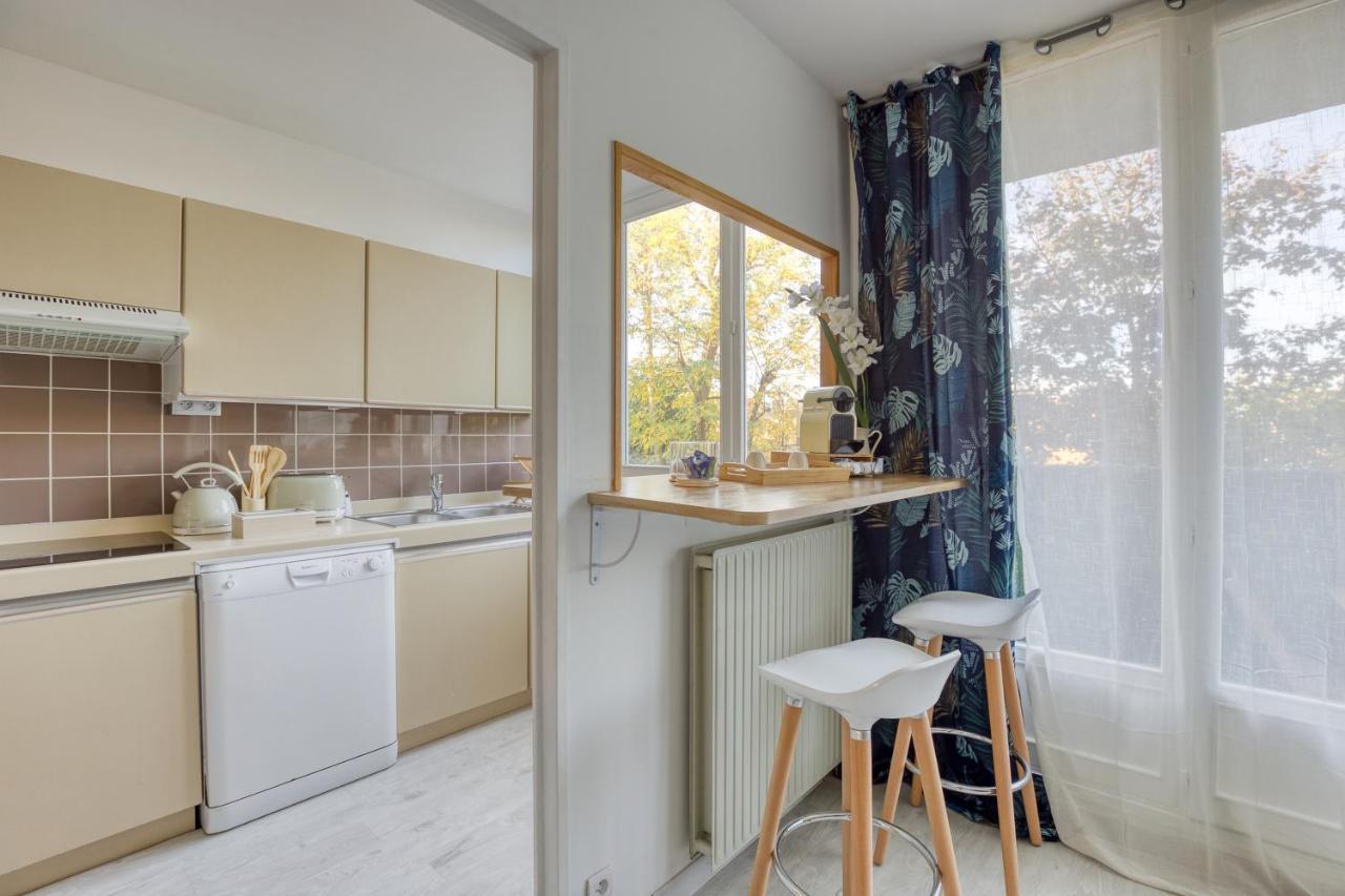 Апартаменти Escale De L'Yvette - 50M2 Cosy, Balcony & Parking Лонжумо Екстер'єр фото